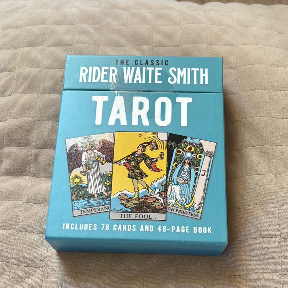 Classic Rider Waite Smith Tarot Set